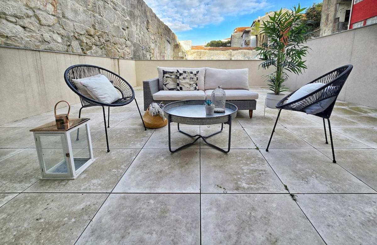 Apartamento With Parking & Terrace Porto
