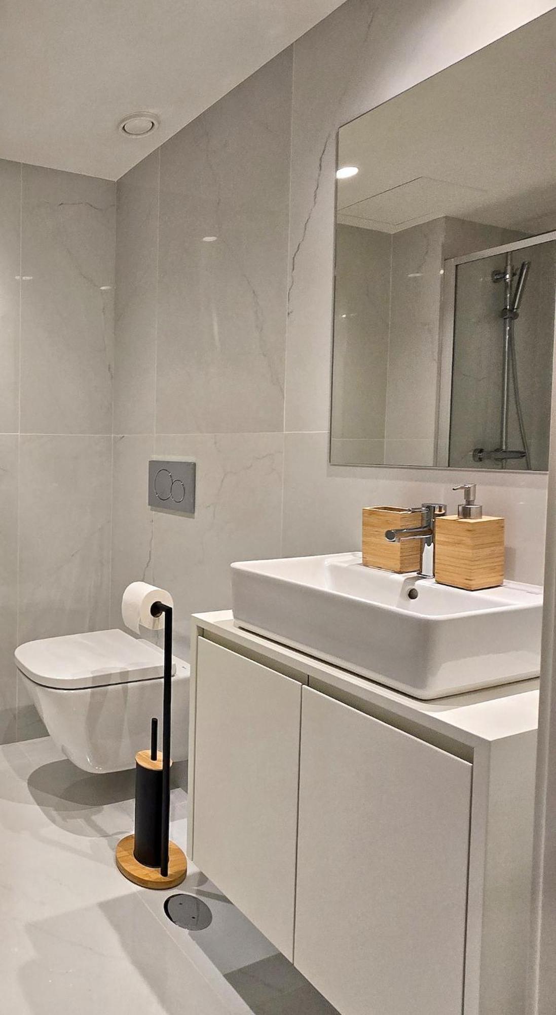 With Parking & Terrace Apartamento *